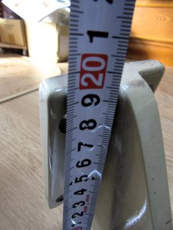 画像11: JR西　１１５系電車　客室荷物棚