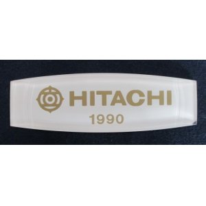 画像: 車内銘板 (新幹線)  「HITACHI 1990」