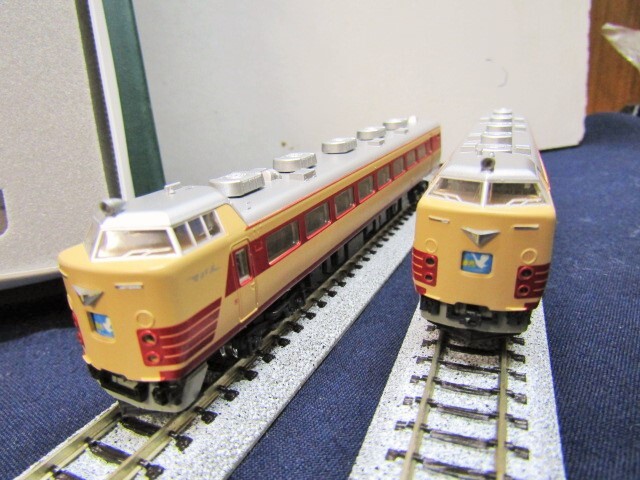 画像: 中古鉄道模型 カトーＮゲージ　品番　１０－３９１ 「485系300番台交直両用特急形電車　7両基本セット」  